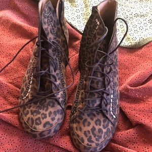 Calleen Cordero Leopard Shoes Size 9.